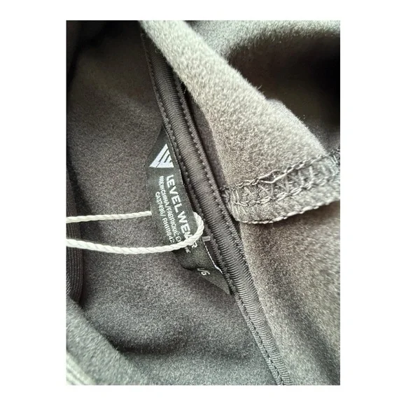 Waste Management Phoenix Open Performance Hoodie, Women’s Large WM TPC Golf - Picture 8 of 9